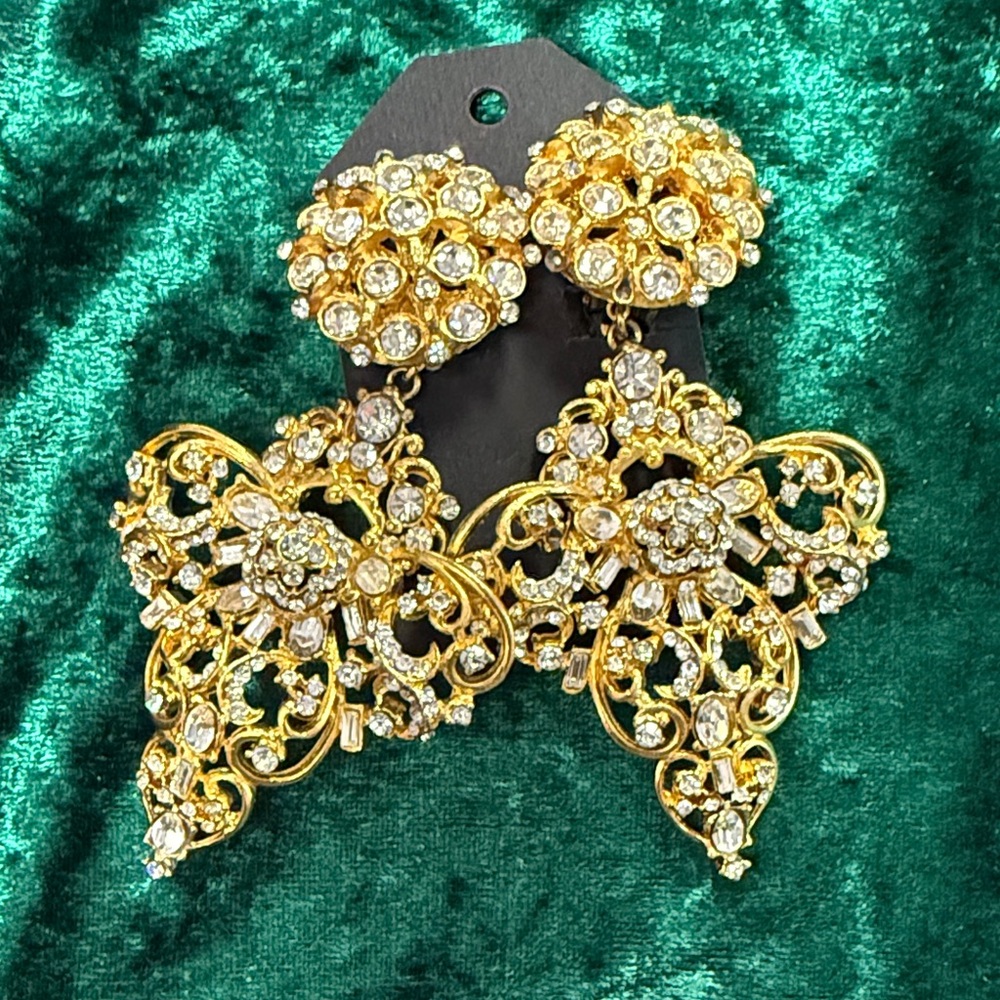 Barrera Gold Crystal Chandelier Clip Earrings